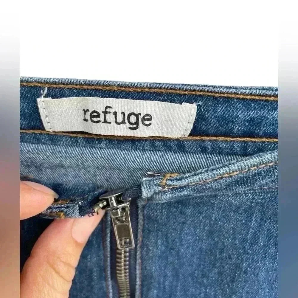 Refuge women’s denim mini zip-up skirt sz M stretchy gently used real pockets - Picture 5 of 8